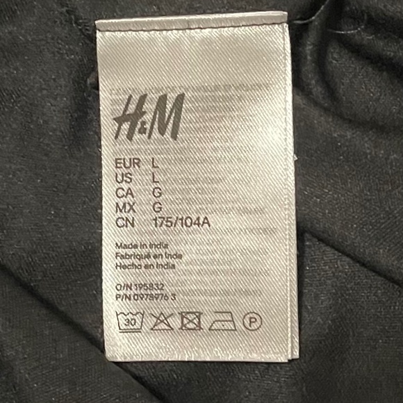 🌼 H&M Black & Yellow Floral Mini Dress! Worn Only Once! 🌼 - Picture 5 of 5